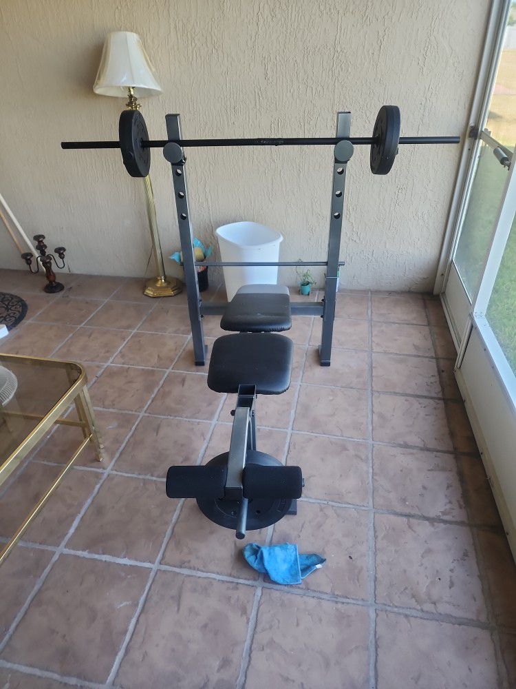 Complete Weight Bench With Domdells 