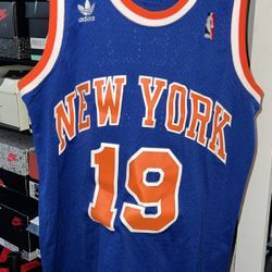 New York Knicks Willis Reed Jersey Sz Small