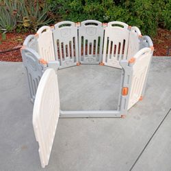 Play Pen with Locking  Gate Nine 13" Panels plus 26" Gate Panel 