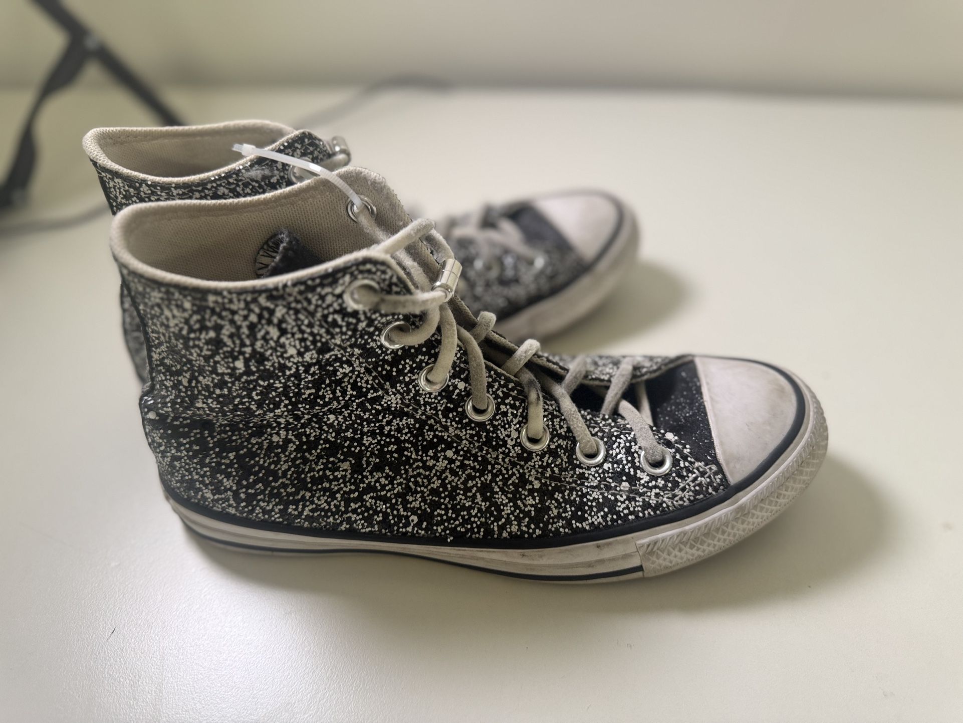Women’s black and glitter converse size 7 1/2
