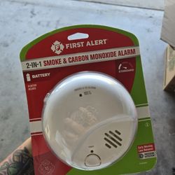 Smoke & Carbon Monoxide Alarm (First Alert) New