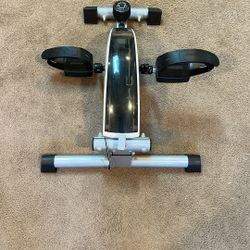 3D Innovations DeskCycle under Desk Bike Pedal Exerciser