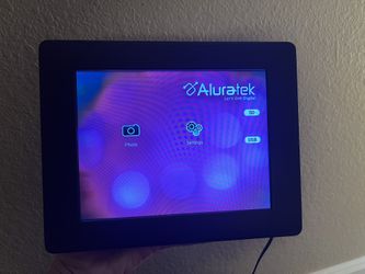 Aluratek 8 Inch Digital Photo Frame