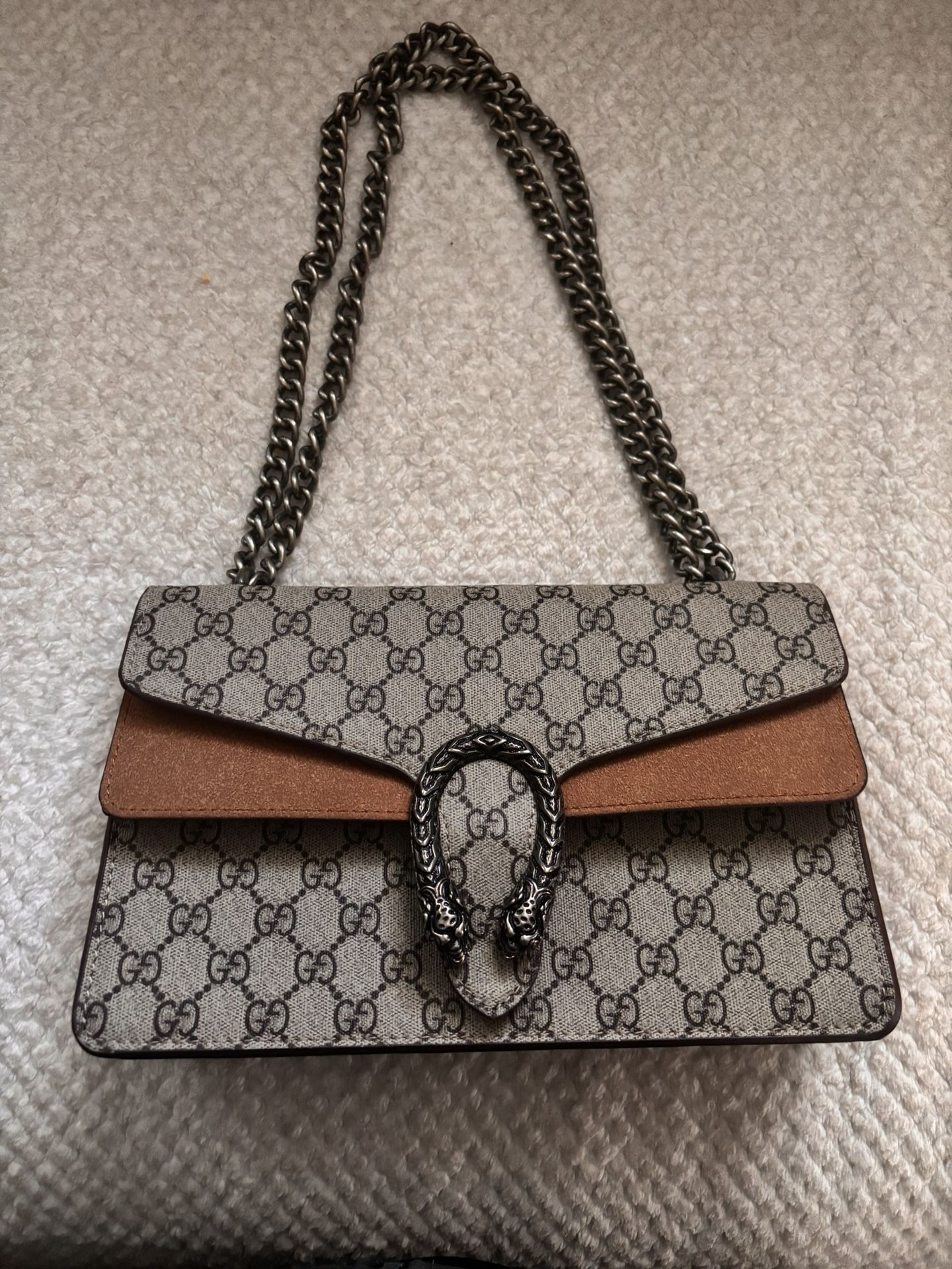 Gucci shoulder bag