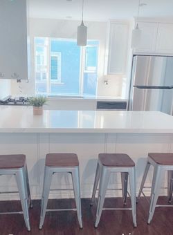 Nice!! 2 Modern Pendent Lighting Lamps 