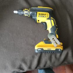 New Dewalt Drywall Screw Gun With A Used Battery