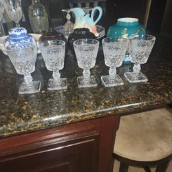 Vintage 5 Imperial Glass Cape