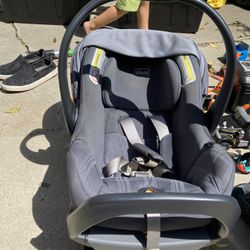 Chicco KeyFit 35 Infant Car Seat