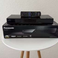 Pre-owned PANASONIC ULTRA HD BLU-RAY PLAYER DP-UB820P-K