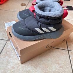 Like New Adidas Snow Boots 8K