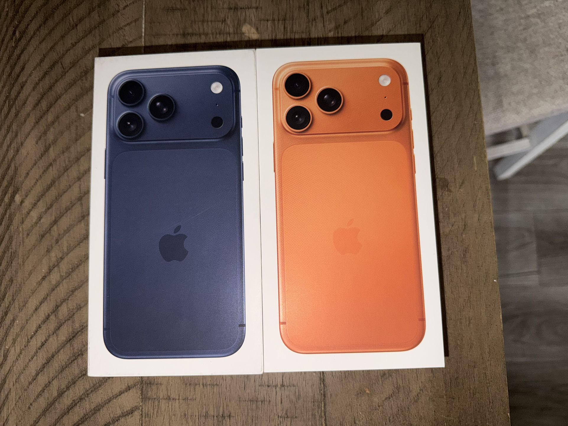 (2) Blacklisted iPhone 17 Pro Max