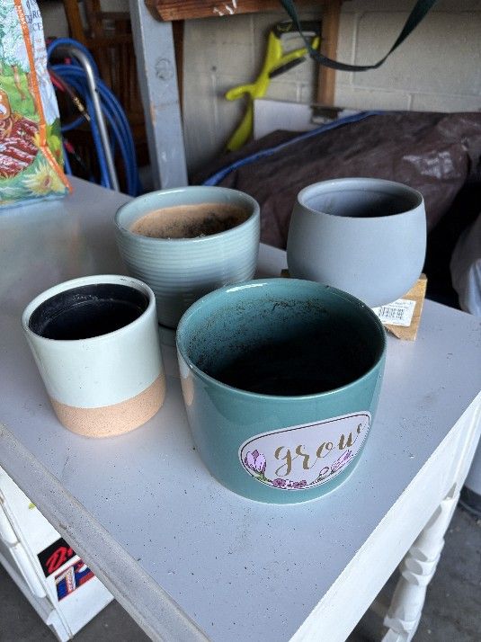Flower pots