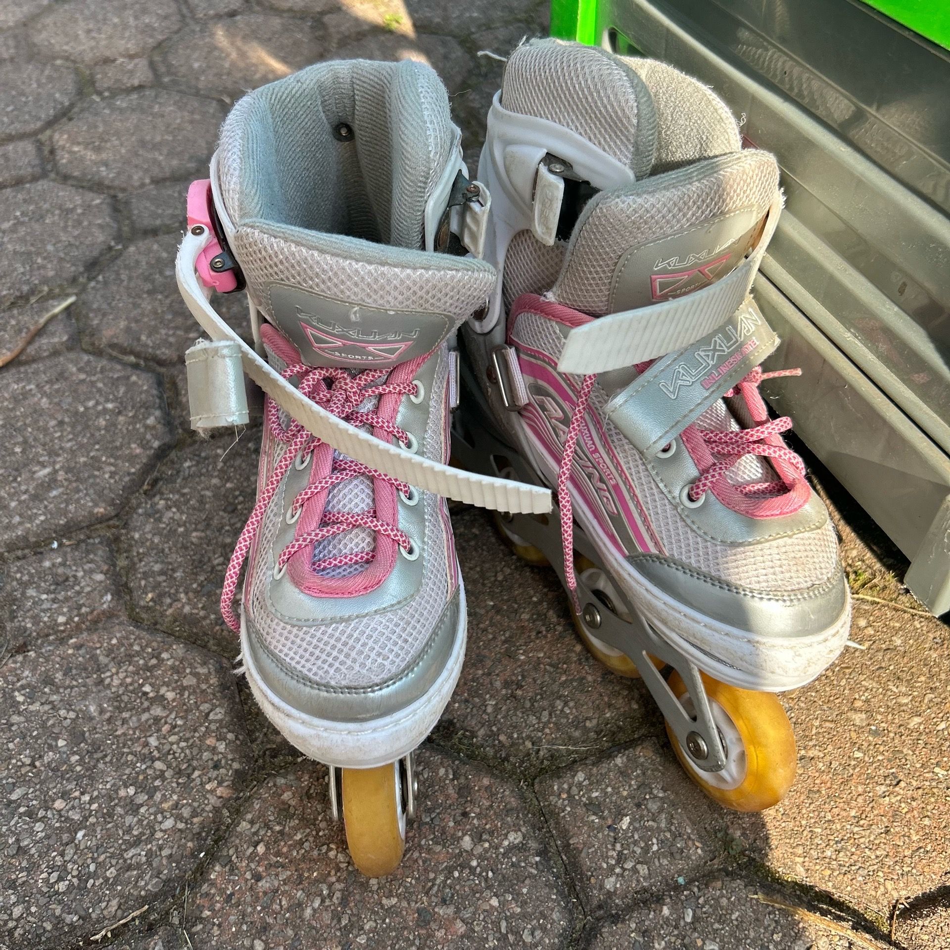 Kids Adjustable Inline Skates (Kuxuan Sports) – Size M (13C to 3Y)