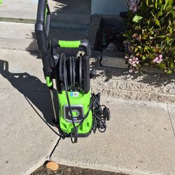 SwipeSmith electric pressure washer