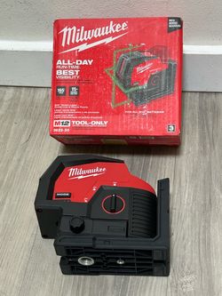 Milwaukee M12 12-Volt Lithium-Ion Cordless Green 125 ft. Cross Line and Plumb Points Laser Level (Tool-Only)