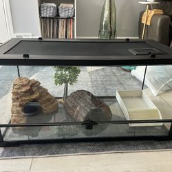 40 Gallon Terrarium 