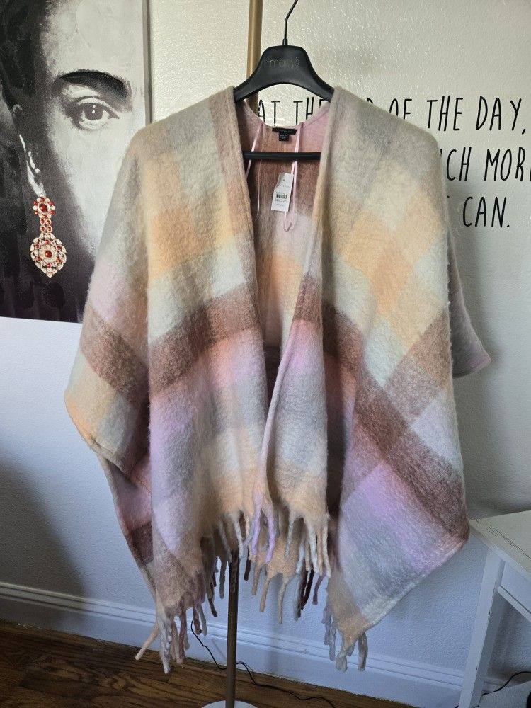 NWT Womens Fuzzy Ann Taylor Poncho Color: Multicolored One Size