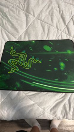 Razor mousepad