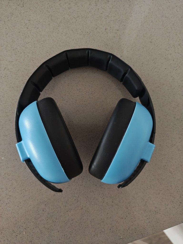 Banz Noise Cancelling Headphones