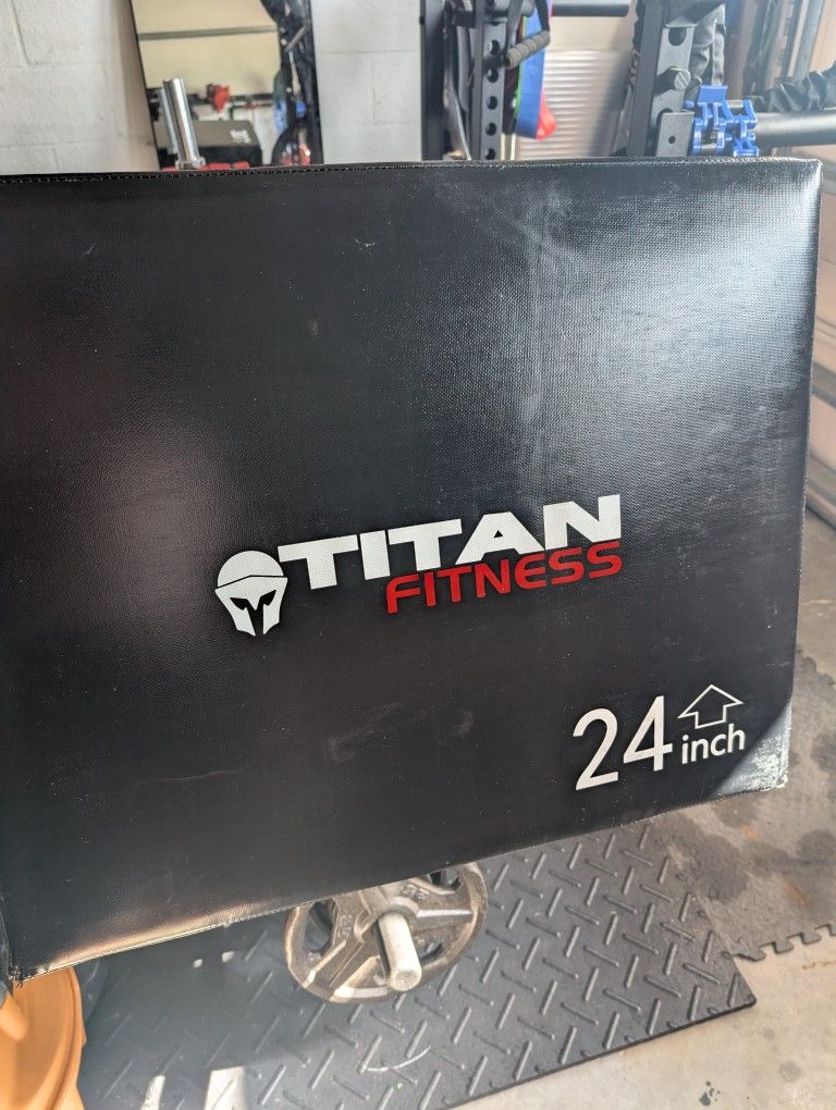 Titan Work Out Box