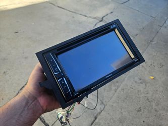 Piooner double din stereo works good