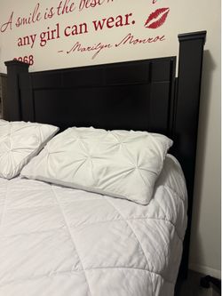 Bed frame Queen