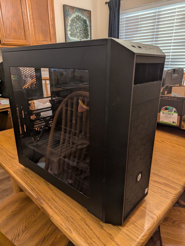 Retro Gaming PC full-size tower cyberpowerpc case