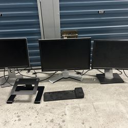 Monitors and Laptop Dock
