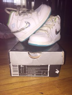 Size 6c Jordan's