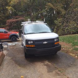 09 Chevrolet Express 2500