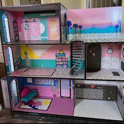 LOL Doll House