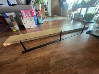 Floating Wall Shelf with Metal Brackets