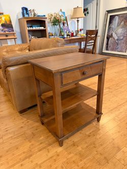 Ethan Allen Solid Wood Side Table / Nightstand with Drawer & Shelves