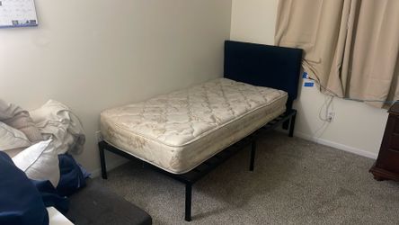 Twin mattress, frame and head makes combo