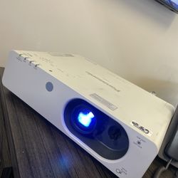 Panasonic 3500 Lumens HDMI Movie TV Projector