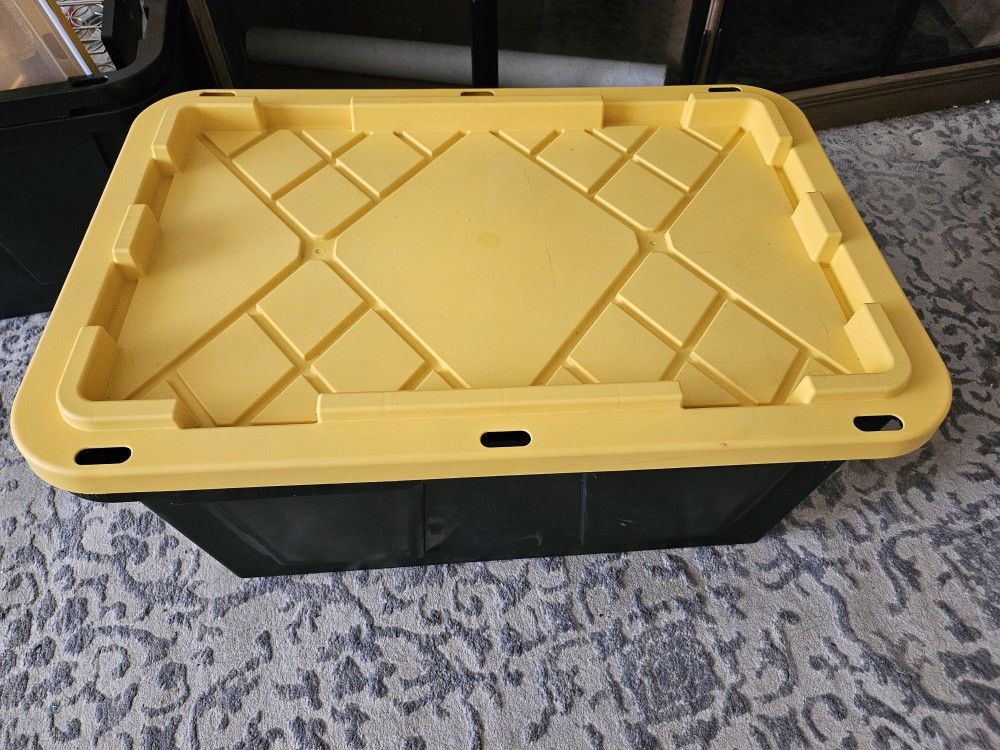 Greenmade 27-Gallon Storage Bin with Yellow Lid – Like New