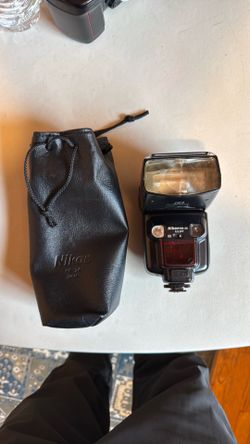 Nikon SB-26 AF Speedlight TTL Shoe Mount Flash with bag