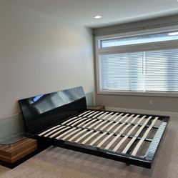 King Bed With Night Stands