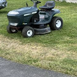 Craftsman T1000 42 Riding Lawnmower 
