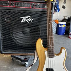 Bass Guitar With Speaker
