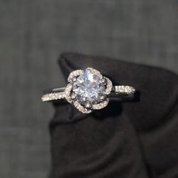 1.03CT VVS Moissanite Flower Halo Engagement Ring | 925 Sterling Silver | White Gold Plated | Diamond Look
