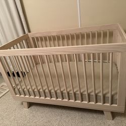 Babyletto Hudson Convertible Crib  