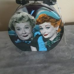 I Love Lucy Tin, Tote