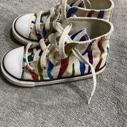 Toddler/Kids Converse Size 9