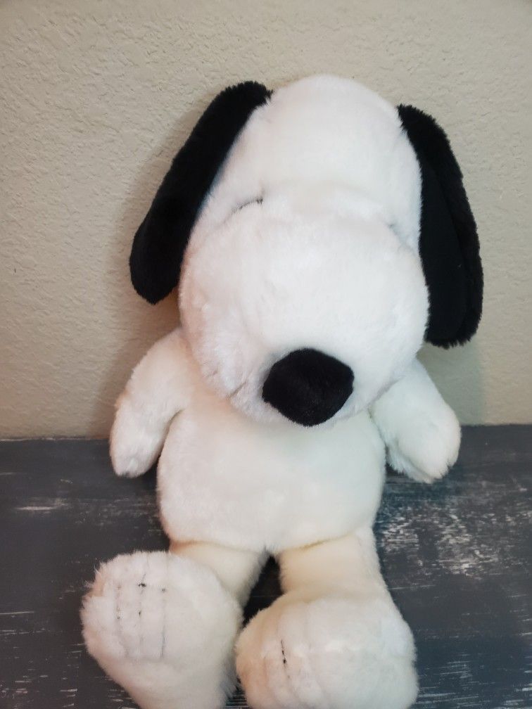 Peanuts Snoopy Dog Kohl's Cares Plush Stuffed Animal 15"