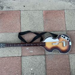 Playstation 3 PS3 Rock Band Bass Guitar Beatles Mc Cartney Hofner (No Dongle)