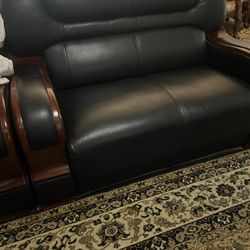 Black Leather Sofa 