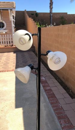 3 light lamp
