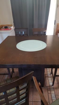 Table and 6 chairs