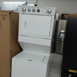 Walter And  Dryer Set Whirpool  In Goog  Warranty 